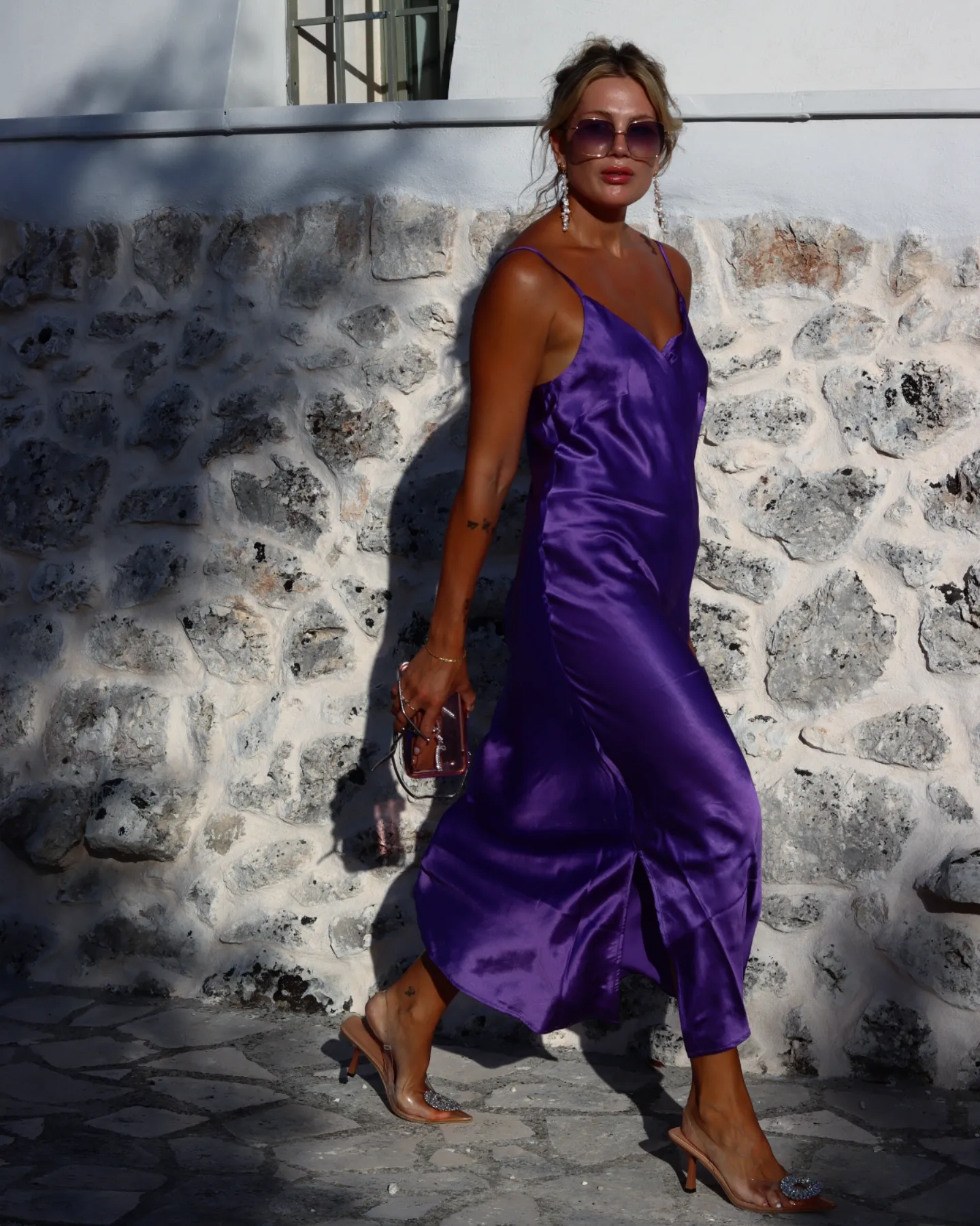 THIS DRESS